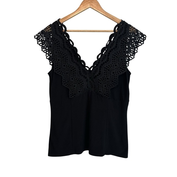 Women's Large Fitted Crochet Lace Black Whimsigoth Romantic Casual Tank Top - Picture 1 of 4